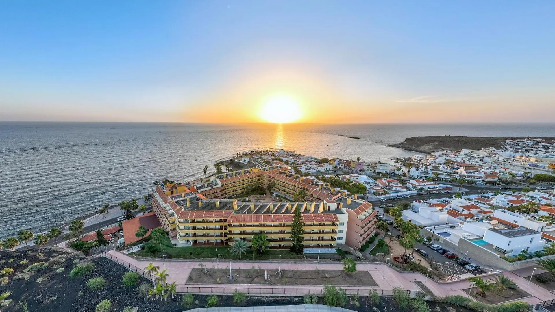 Hovima Jardin Caleta contacts